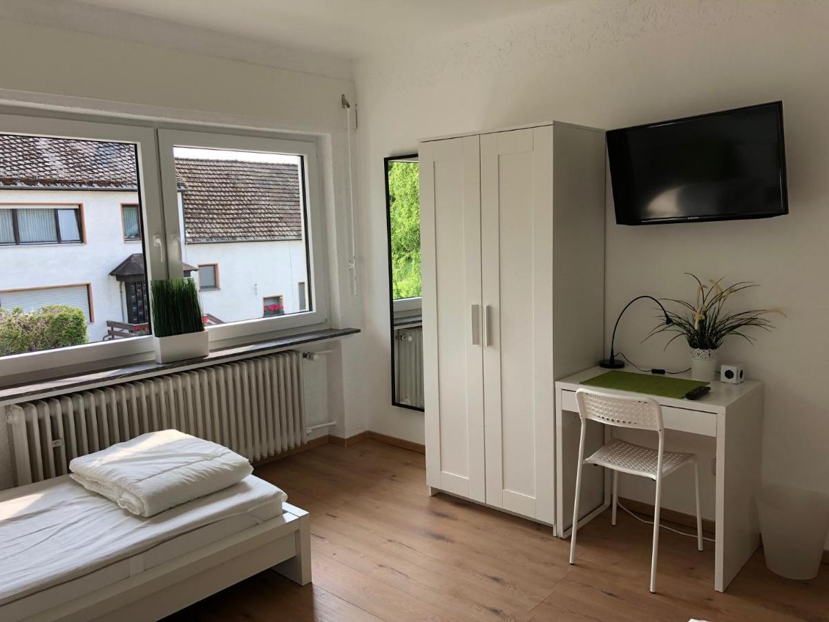 Big Ben'S Guesthouse Müllenbach Extérieur photo