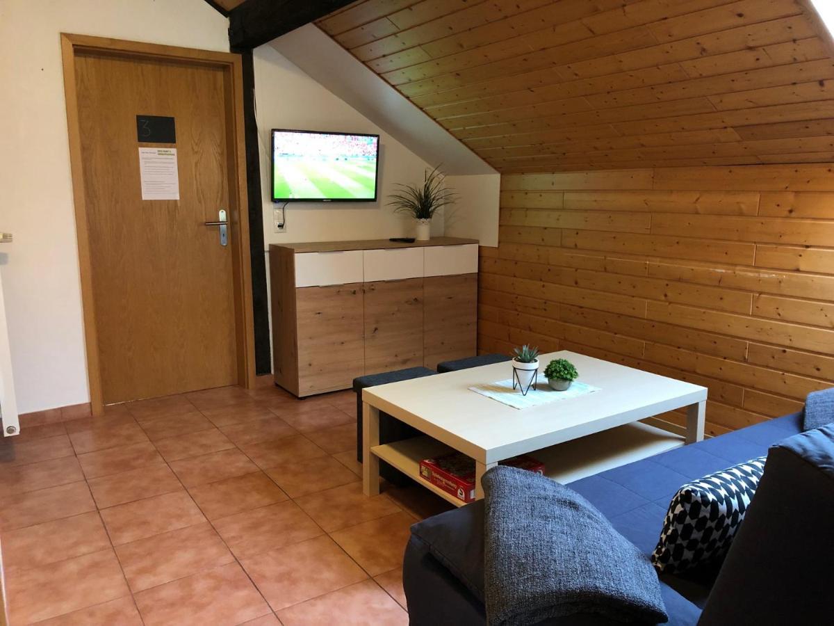 Big Ben'S Guesthouse Müllenbach Extérieur photo